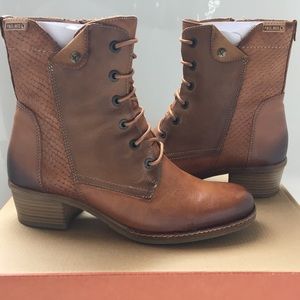 Pikolinos boots